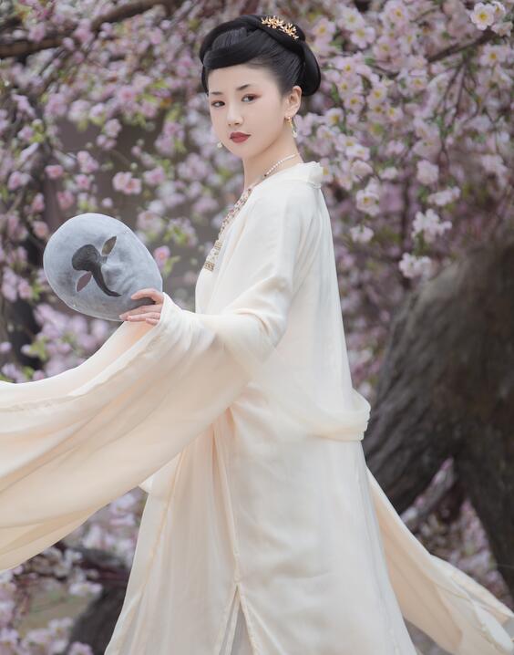 美女脱衣服网站 - BD英语超清在线观看