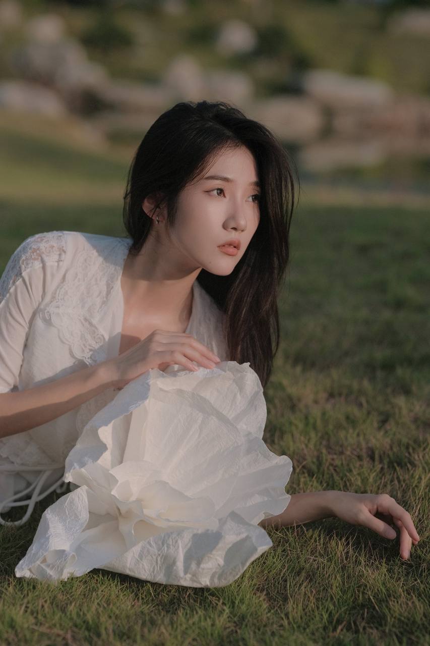 美女露着奶头光胸光屁屁动态图 - 720HD高清在线观看