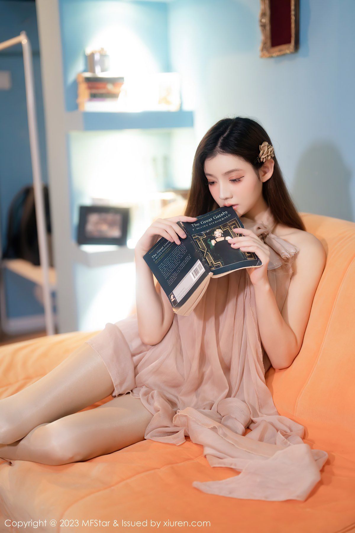 一个人在线观看免费的视频