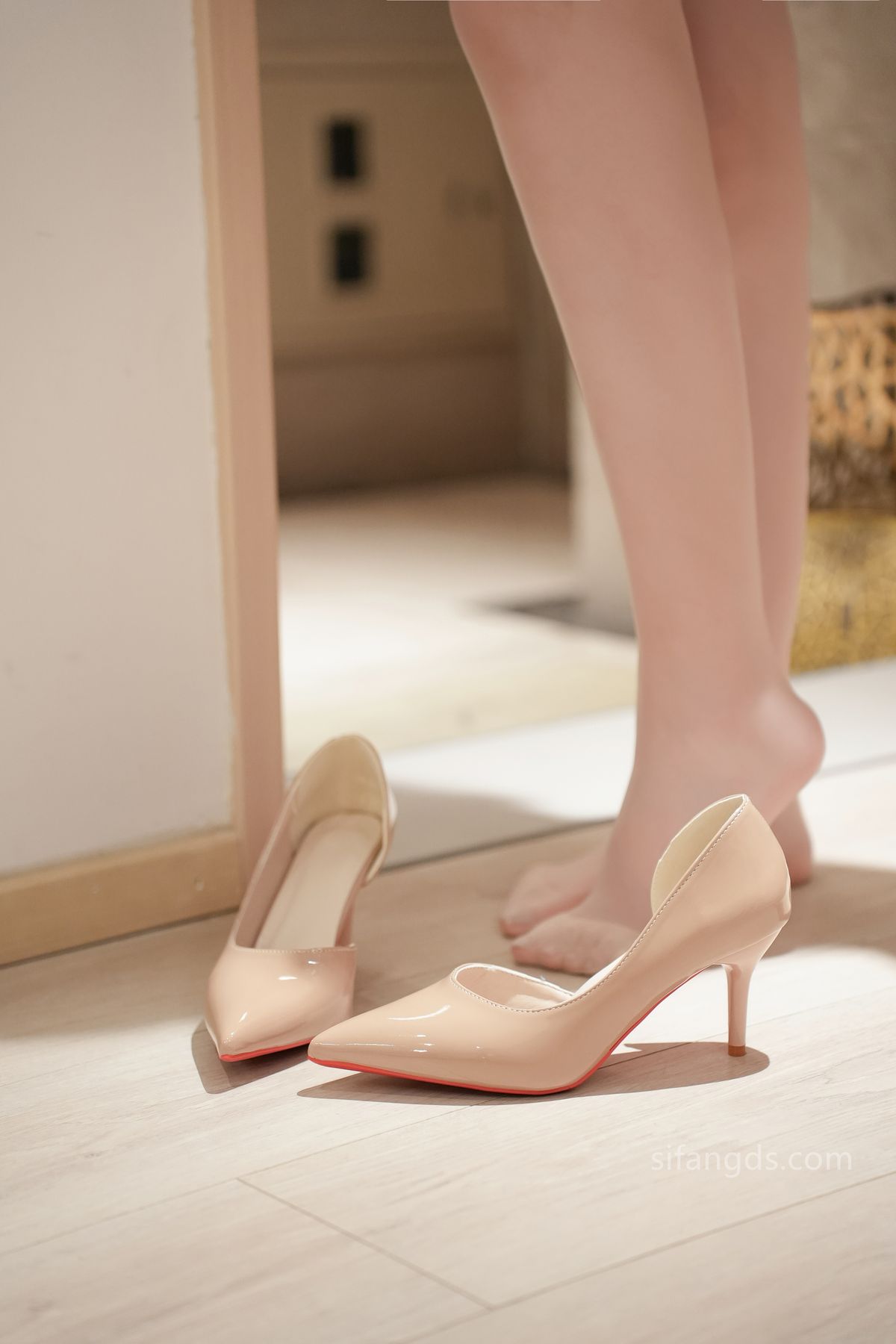 久久久久精品国产免费专区